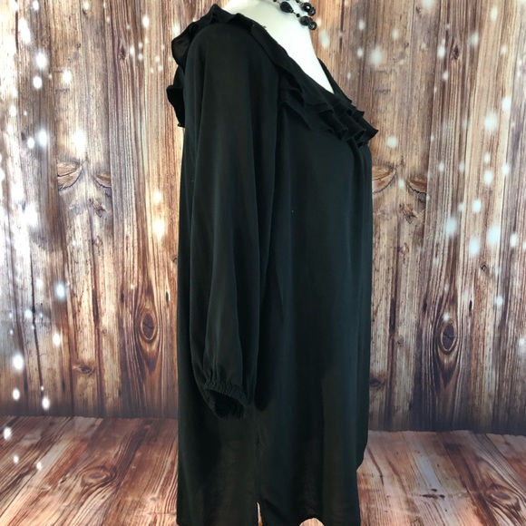 CHELSEA STUDIO Black 3/4 Sleeve Ruffle Neck Top - Picture 4 of 8